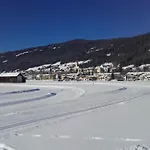 Kahr Rossbrand Apartman *